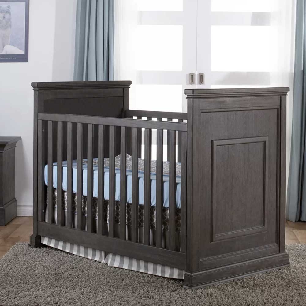 Kivona Adalee Baby Crib in Black Kivona Adalee Baby Crib in Black
