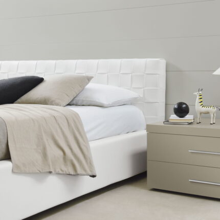 Kivona Plait Bed