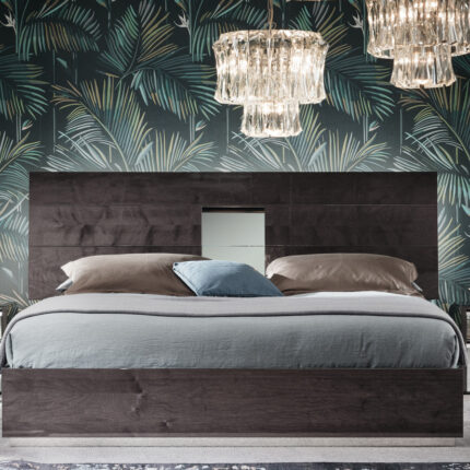 Kivona Legacy Bedroom Set